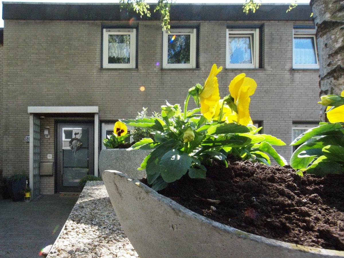 Am Klinikum Apartamento Solingen Exterior foto